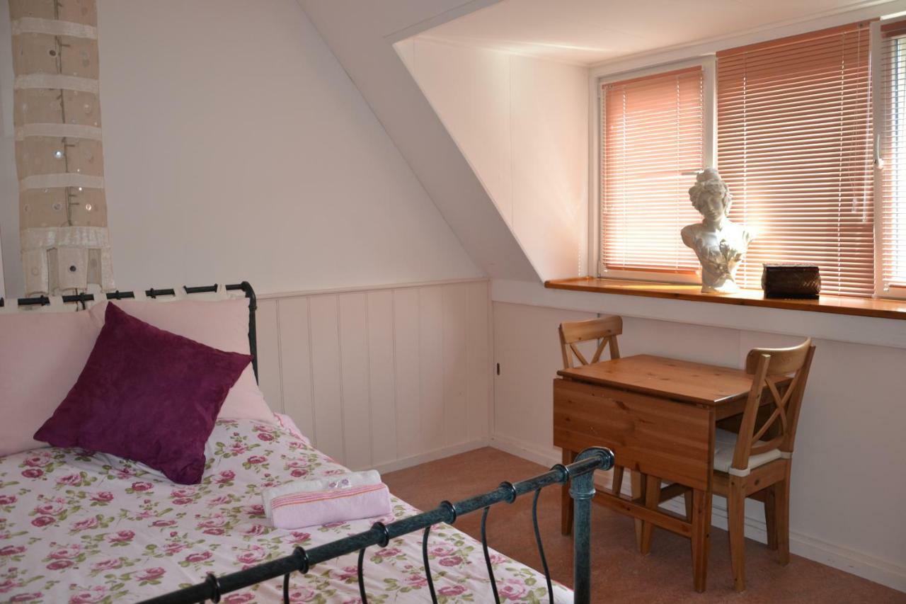 B&B Macbed Checkin-Time 1700-1800 Or Request Before You Book Алкмаар Екстериор снимка
